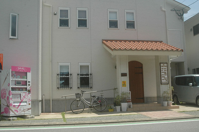 店舗情報・スタッフ紹介